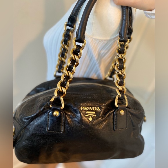 Rock this amazing leather bag - Picture 4 of 16